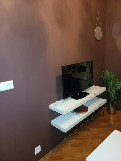 Mona Lisa Apartment Акурейри Екстериор снимка