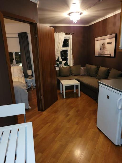 Mona Lisa Apartment Акурейри Екстериор снимка